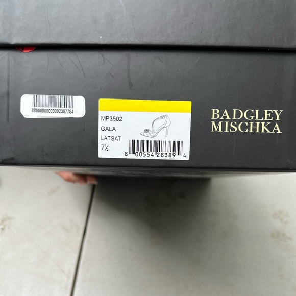 Badgley Mischka Heels - Picture 5 of 6